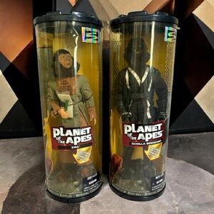 Vintage 1999 Hasbro Signature Series Planet of the Apes Zira & Gorilla Sergeant